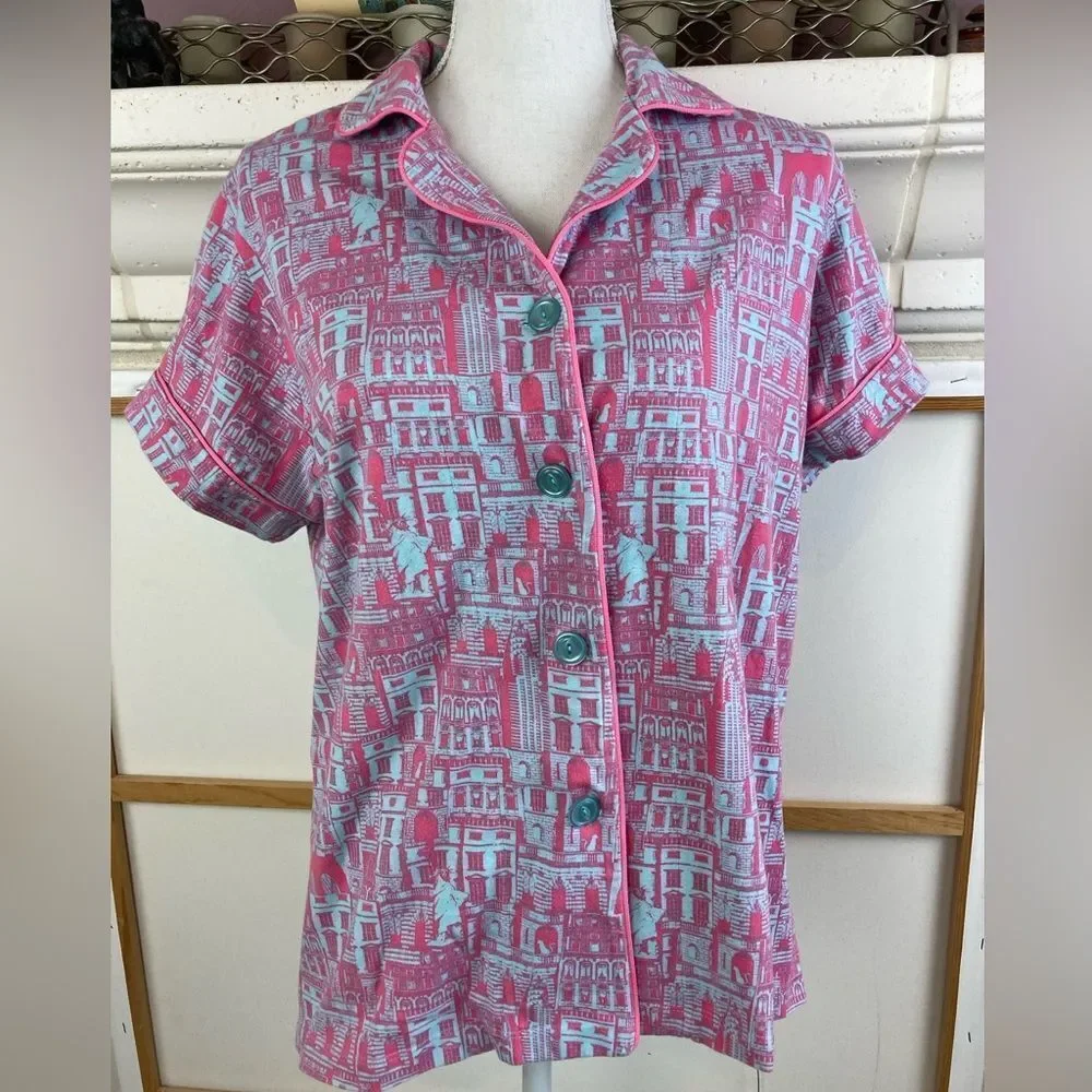 BedHead VTG NYC Print Pink and Blue PJ Top skyline, Statue of Liberty, & cat
